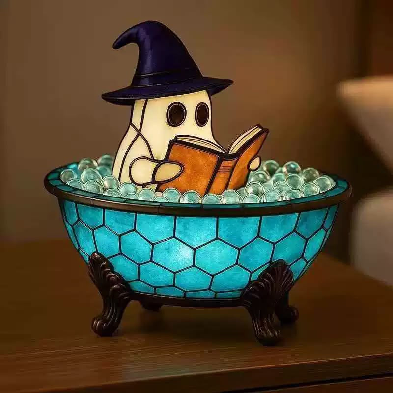 Winnie | Witch Ghost Bathtub Lamp