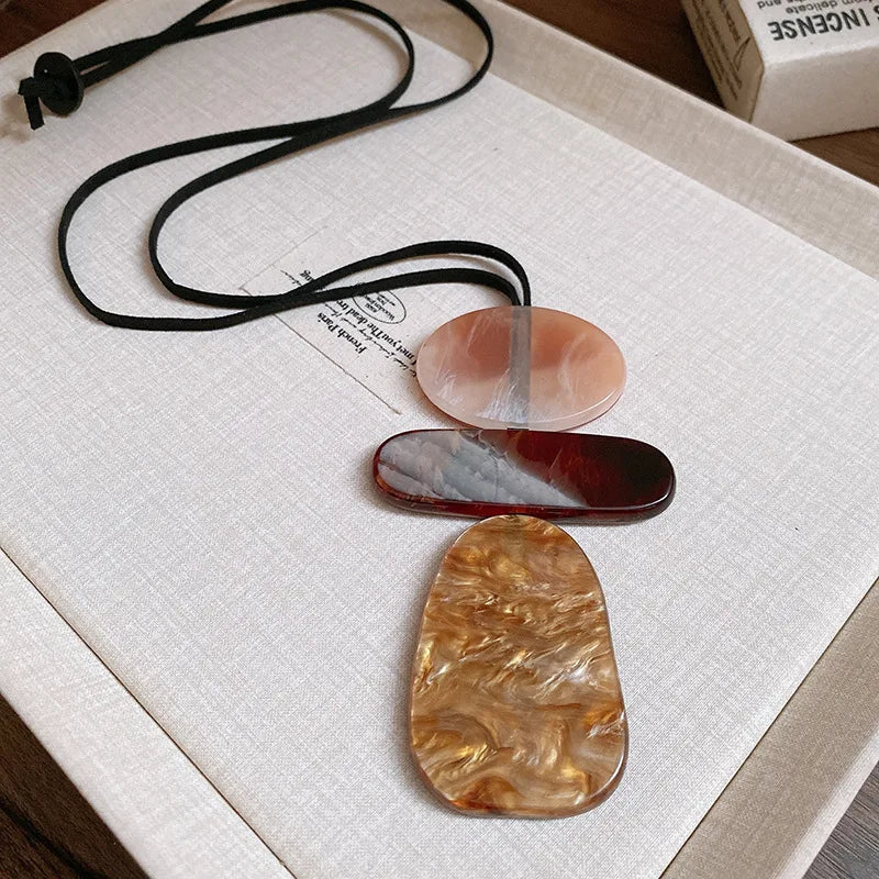 Florence Acrylic Pendant Necklace