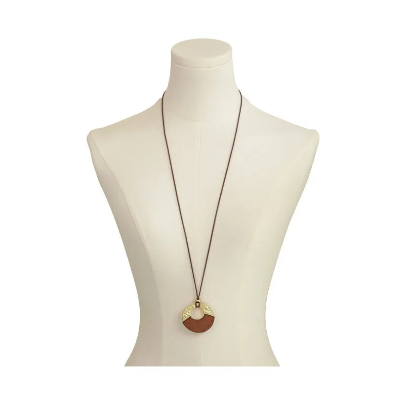 Clara Spliced Wood Ring Necklace
