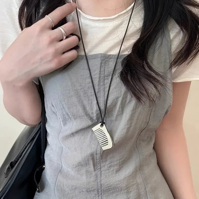 Phyllis Comb Pendant Necklace