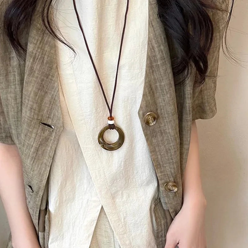 Edith Hollow Resin Necklace