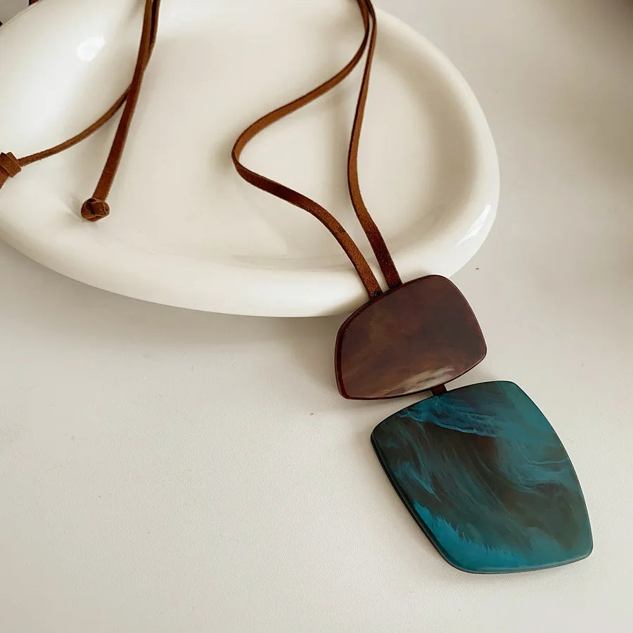 Florence Acrylic Pendant Necklace
