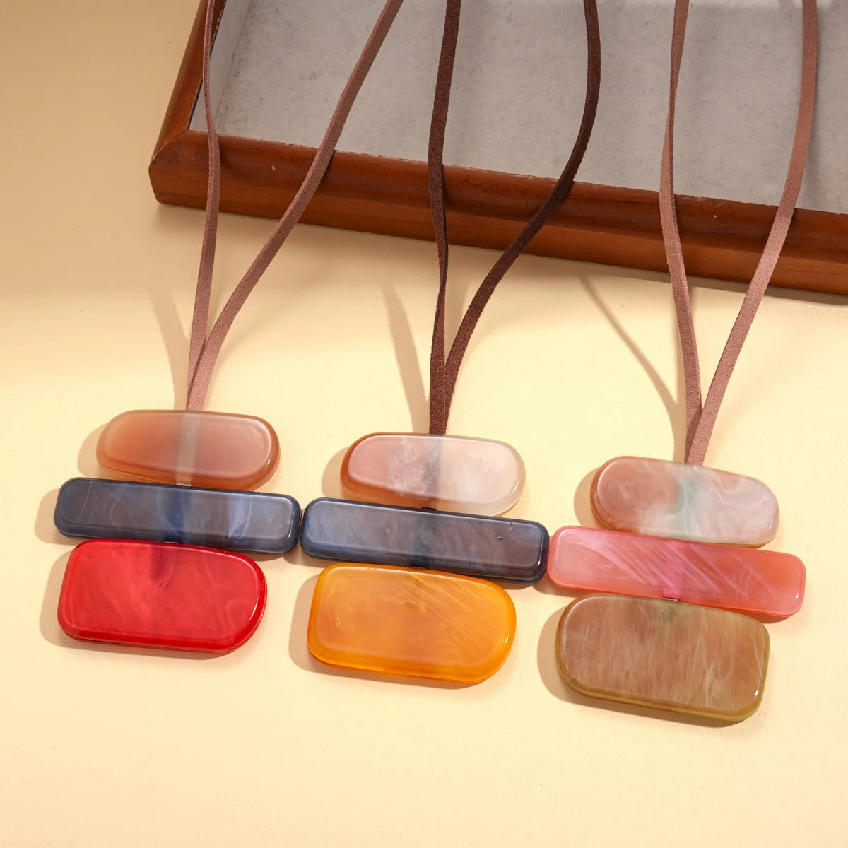 Florence Acrylic Pendant Necklace