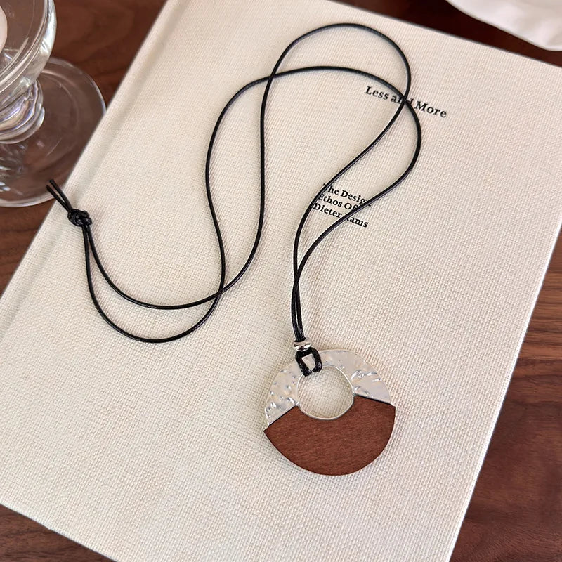 Clara Spliced Wood Ring Necklace