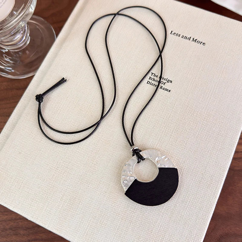 Clara Spliced Wood Ring Necklace