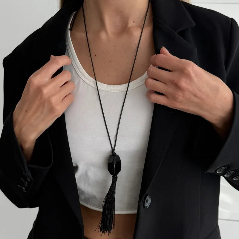 Doris Resin Tassel Necklace