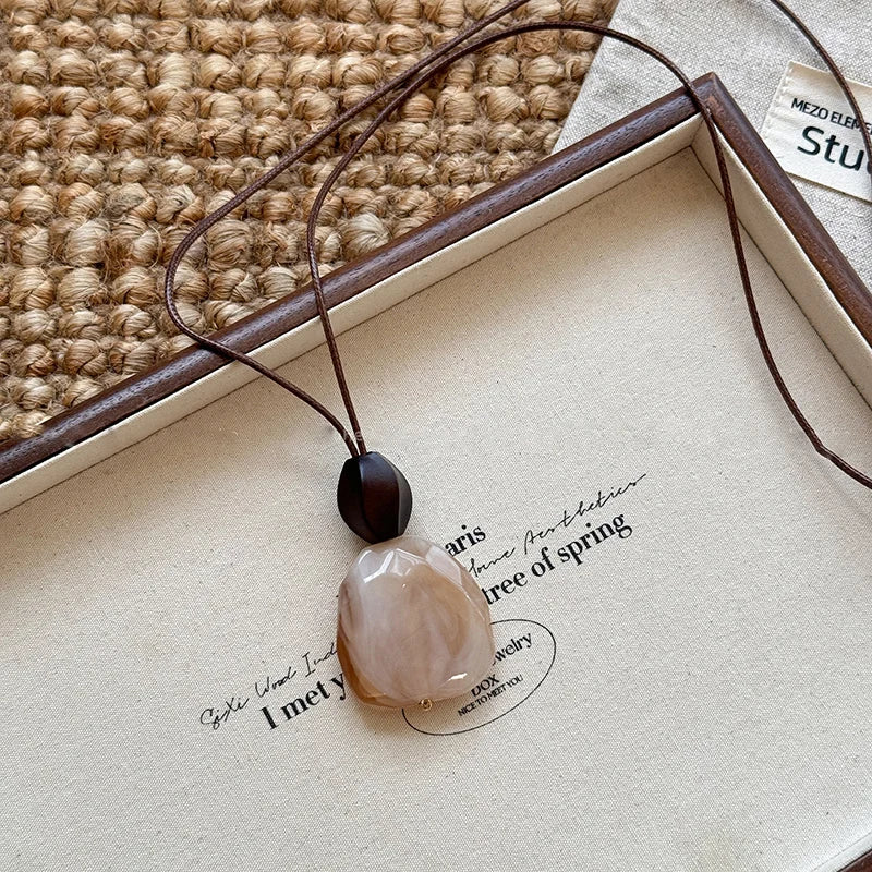 Eileen Retro Chain Necklace
