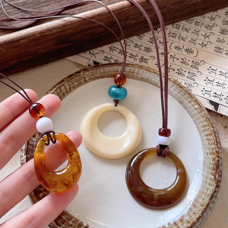 Edith Hollow Resin Necklace