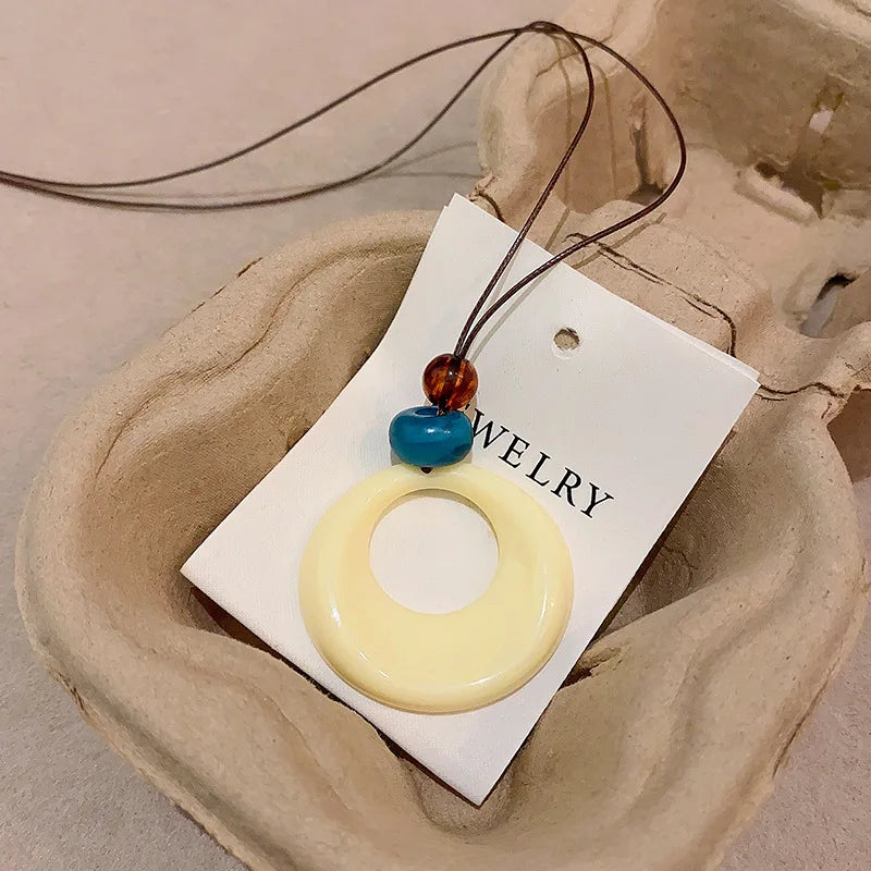 Edith Hollow Resin Necklace